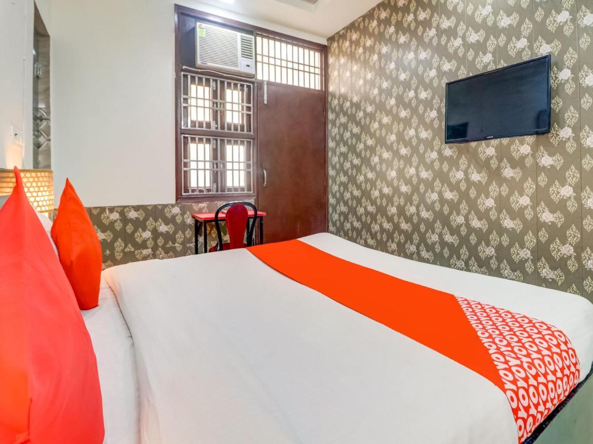 Hôtel Oyo 74060 Taj Residency à New Delhi Extérieur photo