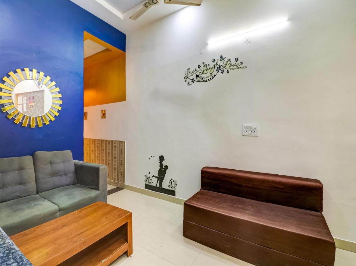 Hôtel Oyo 74060 Taj Residency à New Delhi Extérieur photo